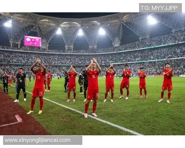 足球明星表演赛0619盛况空前球迷齐聚共享足球盛宴与明星同场竞技