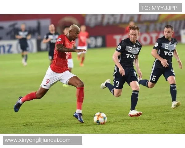 文杰深度解析足球战术与技巧带你领略比赛背后的精彩故事 文杰深度解析足球战术与技巧带你领略比赛背后的精彩故事